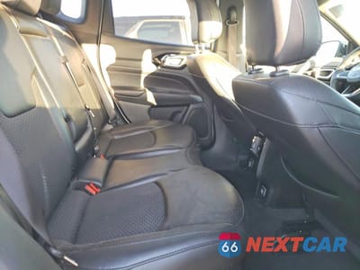 Zdjęcie 10 z 12 samochodu: 2023 JEEP COMPASS LATITUDE VIN:3C4NJDBN0PT507545 - miniatura