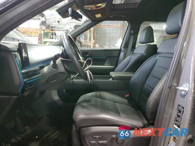 Zdjęcie 7 z 11 samochodu: 2025 HYUNDAI SANTA FE CALLIGRAPHY VIN:5NMP5DG11SH028978 - miniatura