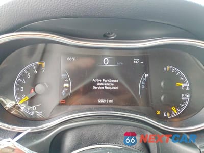 Zdjęcie 9 z 13 samochodu: 2021 JEEP CHEROKEE VIN:1C4RJEBG4MC679917 - miniatura