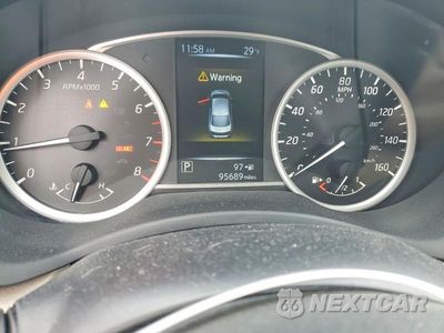 Zdjęcie 9 z 12 samochodu: 2017 NISSAN SENTRA S VIN:3N1AB7AP8HY309464 - miniatura