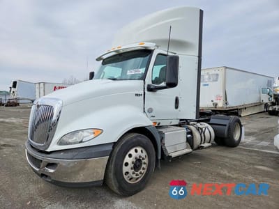 Drugie zdjęcie samochodu z przodu: 2019 INTERNATIONAL RH613 SEMI TRUCK VIN:3HSDXTZNXKN387591 - miniatura