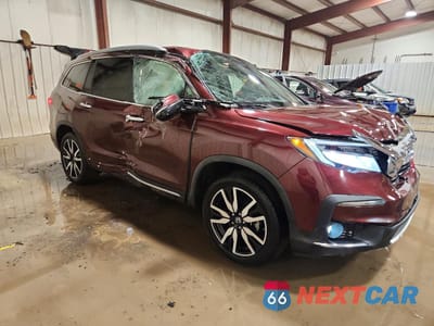 Czwarte zdjęcie samochodu z boku: 2021 HONDA PILOT TOURING VIN:5FNYF6H60MB034928 - miniatura