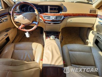 Zdjęcie 8 z 11 samochodu: 2011 MERCEDES-BENZ S 550 VIN:WDDNG7BB3BA387171 - miniatura