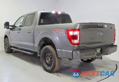 Czwarte zdjęcie samochodu z boku: 2023 FORD F150 SUPERCREW VIN:1FTFW1E86PFA35761 - miniatura