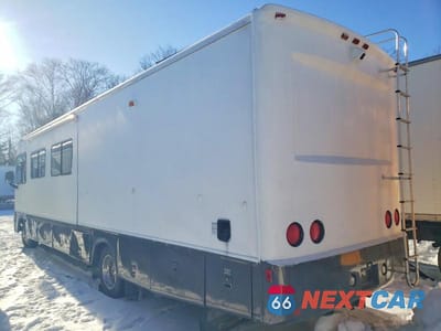 Trzecie zdjęcie samochodu z tyłu: 2003 FORD F550 SUPER DUTY RV VIN:1FCNF53SX30A05239 - miniatura