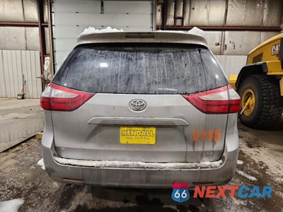Zdjęcie 6 z 13 samochodu: 2015 TOYOTA SIENNA LE VIN:5TDKK3DC6FS547630 - miniatura