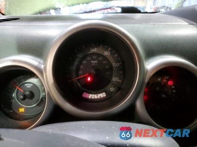 Zdjęcie 9 z 12 samochodu: 2005 HONDA ELEMENT EX VIN:5J6YH28665L026814 - miniatura