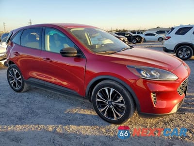 Czwarte zdjęcie samochodu z boku: 2022 FORD ESCAPE SE VIN:1FMCU0G65NUA32031 - miniatura