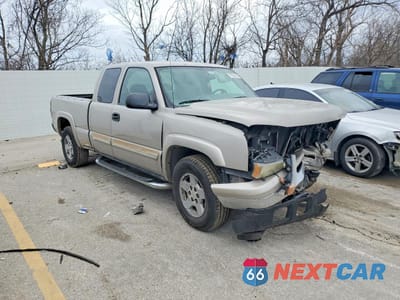 Czwarte zdjęcie samochodu z boku: 2007 CHEVROLET SILVERADO K1500 CLASSIC VIN:1GCEK19ZX7Z206357 - miniatura