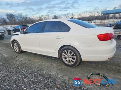 Drugie zdjęcie samochodu z przodu: 2013 VOLKSWAGEN JETTA SE VIN:3VWDX7AJ4DM425394 - miniatura