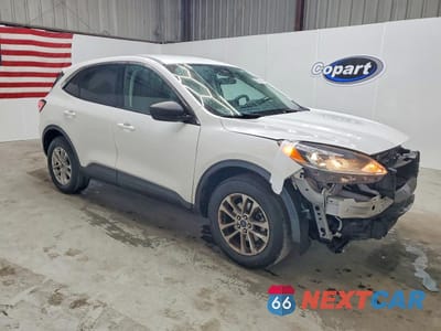 Czwarte zdjęcie samochodu z boku: 2022 FORD ESCAPE SE VIN:1FMCU9G65NUA60593 - miniatura