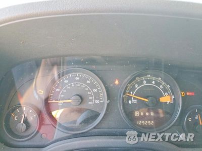 Zdjęcie 9 z 13 samochodu: 2017 JEEP PATRIOT SPORT VIN:1C4NJPBA5HD162082 - miniatura