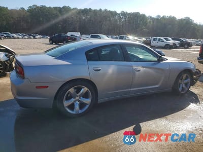 Trzecie zdjęcie samochodu z tyłu: 2013 DODGE CHARGER SE VIN:2C3CDXBG1DH623363 - miniatura