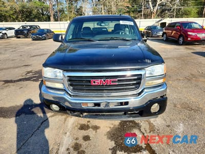 Piąte zdjęcie samochodu w środku: 2005 GMC NEW SIERRA C1500 VIN:2GTEC13T251104803 - miniatura