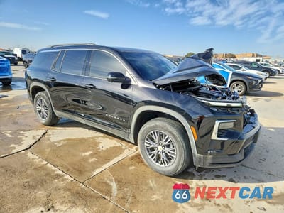 Czwarte zdjęcie samochodu z boku: 2025 CHEVROLET TRAVERSE LT VIN:1GNERGRS9SJ258398 - miniatura