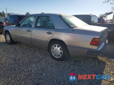 Drugie zdjęcie samochodu z przodu: 1993 MERCEDES-BENZ 400 E VIN:WDBEA34E4PB841875 - miniatura