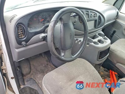 Zdjęcie 8 z 12 samochodu: 2002 FORD E350 BOX TRUCK VIN:1FDWE35L32HA17150 - miniatura