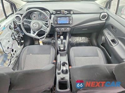 Zdjęcie 8 z 13 samochodu: 2020 NISSAN VERSA S VIN:3N1CN8DV9LL876076 - miniatura