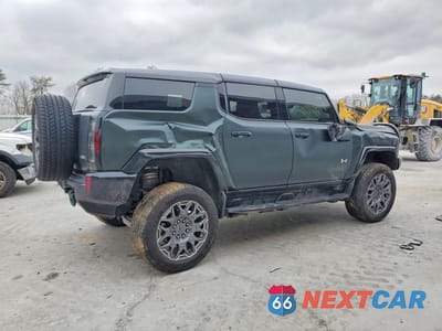 Trzecie zdjęcie samochodu z tyłu: 2024 GMC HUMMER SUV 3X VIN:1GKB0RDC7RU101550 - miniatura