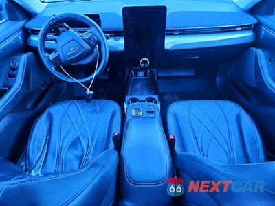 Zdjęcie 8 z 11 samochodu: 2022 FORD MUSTANG MACH-E SELECT VIN:3FMTK1SSXNMA01863 - miniatura