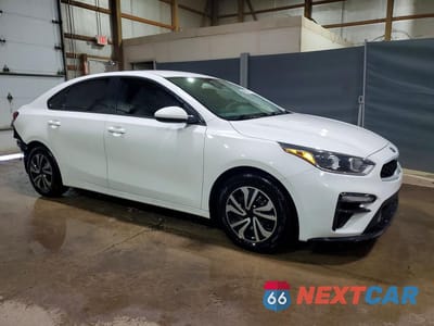 Czwarte zdjęcie samochodu z boku: 2019 KIA FORTE FE VIN:3KPF24AD3KE073113 - miniatura