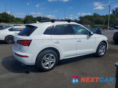 Trzecie zdjęcie samochodu z tyłu: 2019 AUDI Q5 PREMIUM VIN:WA1ANAFY8K2057346 - miniatura