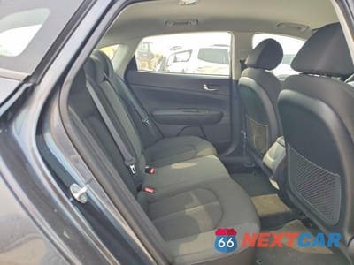 Zdjęcie 10 z 12 samochodu: 2019 KIA OPTIMA LX VIN:5XXGT4L33KG378690 - miniatura