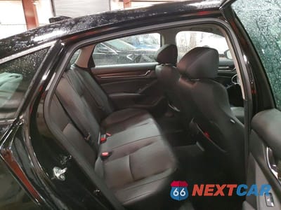 Zdjęcie 10 z 12 samochodu: 2018 HONDA ACCORD TOURING VIN:1HGCV2F9XJA053835 - miniatura