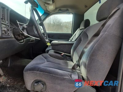 Zdjęcie 7 z 11 samochodu: 2002 GMC NEW SIERRA C1500 VIN:1GTEC14T62Z162897 - miniatura