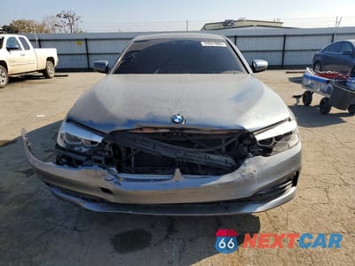 Piąte zdjęcie samochodu w środku: 2019 BMW 530 I VIN:WBAJA5C58KG900447 - miniatura