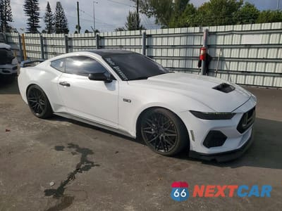Czwarte zdjęcie samochodu z boku: 2025 FORD MUSTANG GT VIN:1FA6P8CF1S5407440 - miniatura