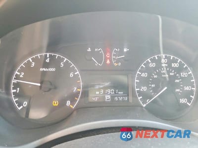 Zdjęcie 9 z 12 samochodu: 2014 NISSAN SENTRA S VIN:3N1AB7AP0EL685262 - miniatura