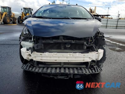 Piąte zdjęcie samochodu w środku: 2018 TOYOTA PRIUS C VIN:JTDKDTB31J1605629 - miniatura