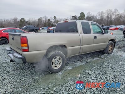 Trzecie zdjęcie samochodu z tyłu: 2002 CHEVROLET SILVERADO C1500 VIN:2GCEC19T221414792 - miniatura