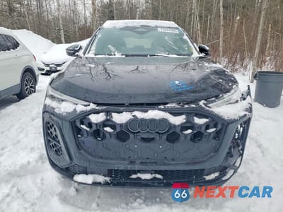 Piąte zdjęcie samochodu w środku: 2025 AUDI Q5 PROGRESSIV VIN:WA15AAGU1S2017215 - miniatura