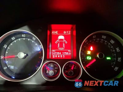 Zdjęcie 9 z 11 samochodu: 2009 VOLKSWAGEN GTI VIN:WVWFV71K09W123117 - miniatura