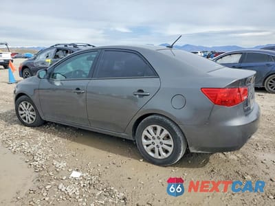 Drugie zdjęcie samochodu z przodu: 2013 KIA FORTE EX VIN:KNAFU4A22D5728432 - miniatura