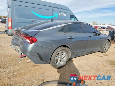 Trzecie zdjęcie samochodu z tyłu: 2021 KIA K5 LXS VIN:5XXG14J20MG021146 - miniatura