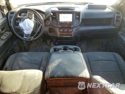 Zdjęcie 8 z 13 samochodu: 2022 RAM 2500 TRADESMAN VIN:3C6UR5HL6NG237928 - miniatura