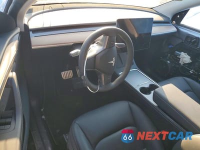 Zdjęcie 8 z 12 samochodu: 2024 TESLA MODEL Y VIN:7SAYGDEF9RA312805 - miniatura