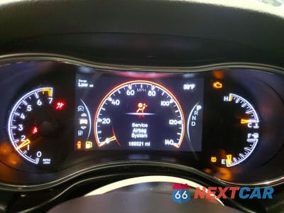 Zdjęcie 9 z 13 samochodu: 2018 JEEP GRAND CHEROKEE LAREDO VIN:1C4RJFAG8JC305491 - miniatura