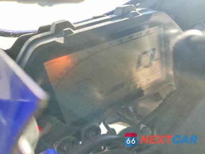 Zdjęcie 7 z 9 samochodu: 2024 YAMAHA YZFR3 A VIN:MH3RH18Y7RK015713 - miniatura