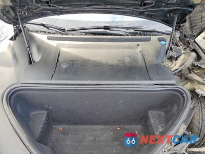 Zdjęcie 11 z 13 samochodu: 2018 TESLA MODEL S VIN:5YJSA1E24JF293796 - miniatura