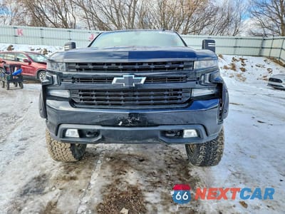 Piąte zdjęcie samochodu w środku: 2019 CHEVROLET SILVERADO K1500 RST VIN:1GCUYEED5KZ352265 - miniatura
