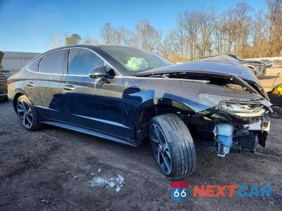 Czwarte zdjęcie samochodu z boku: 2022 HYUNDAI SONATA SEL PLUS VIN:5NPEJ4J21NH139929 - miniatura