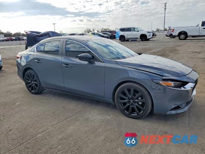 Czwarte zdjęcie samochodu z boku: 2023 MAZDA 3 PREFERRED VIN:3MZBPACM5PM377825 - miniatura