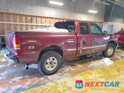 Trzecie zdjęcie samochodu z tyłu: 2001 GMC NEW SIERRA K1500 VIN:2GTEK19T811364515 - miniatura