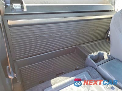 Zdjęcie 10 z 13 samochodu: 2025 TOYOTA TACOMA SR VIN:3TYJDAKN7ST020337 - miniatura