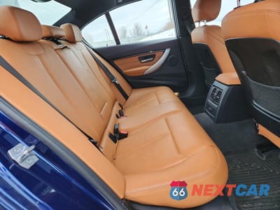 Zdjęcie 10 z 13 samochodu: 2018 BMW 330 XI VIN:WBA8D9C51JEM32956 - miniatura