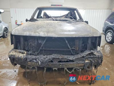 Piąte zdjęcie samochodu w środku: 2000 CHEVROLET SILVERADO K1500 VIN:1GCEK14V6YZ232508 - miniatura